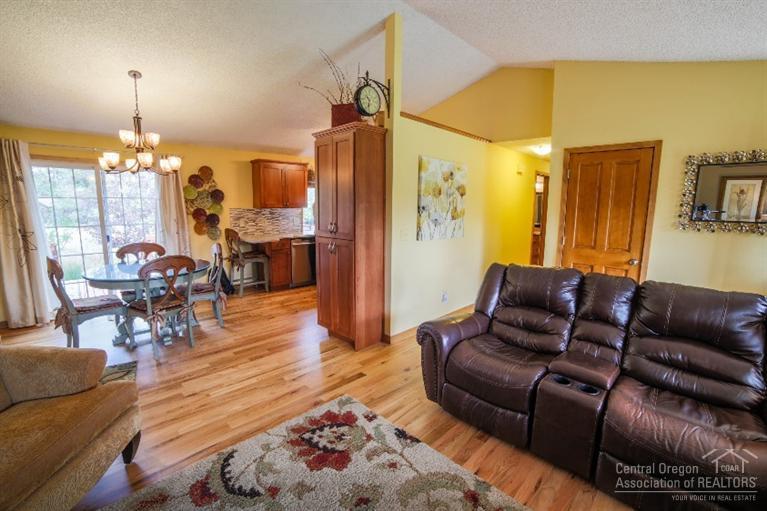 Hunters Circle - Residential