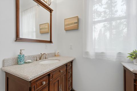 Tiny photo for 17179 Island Loop Way, Bend, OR 97707 (MLS # 220219786)