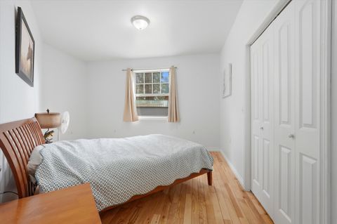 Tiny photo for 17179 Island Loop Way, Bend, OR 97707 (MLS # 220219786)