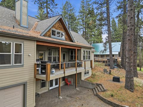 Tiny photo for 17179 Island Loop Way, Bend, OR 97707 (MLS # 220219786)