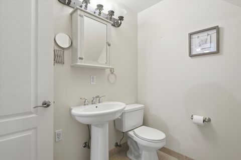 Tiny photo for 17179 Island Loop Way, Bend, OR 97707 (MLS # 220219786)