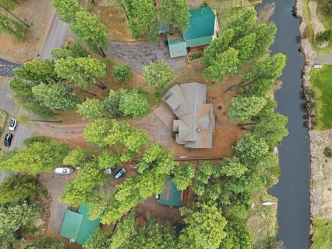 Tiny photo for 17179 Island Loop Way, Bend, OR 97707 (MLS # 220219786)