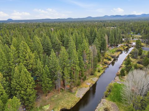 Tiny photo for 17179 Island Loop Way, Bend, OR 97707 (MLS # 220219786)