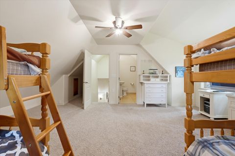 Tiny photo for 17179 Island Loop Way, Bend, OR 97707 (MLS # 220219786)