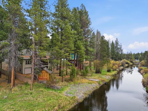Tiny photo for 17179 Island Loop Way, Bend, OR 97707 (MLS # 220219786)