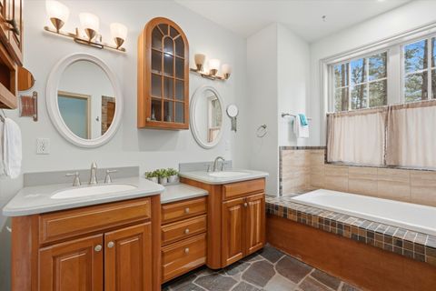 Tiny photo for 17179 Island Loop Way, Bend, OR 97707 (MLS # 220219786)