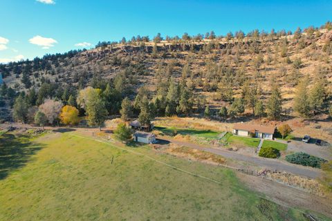 905 NE Barnes Road Prineville OR 97754