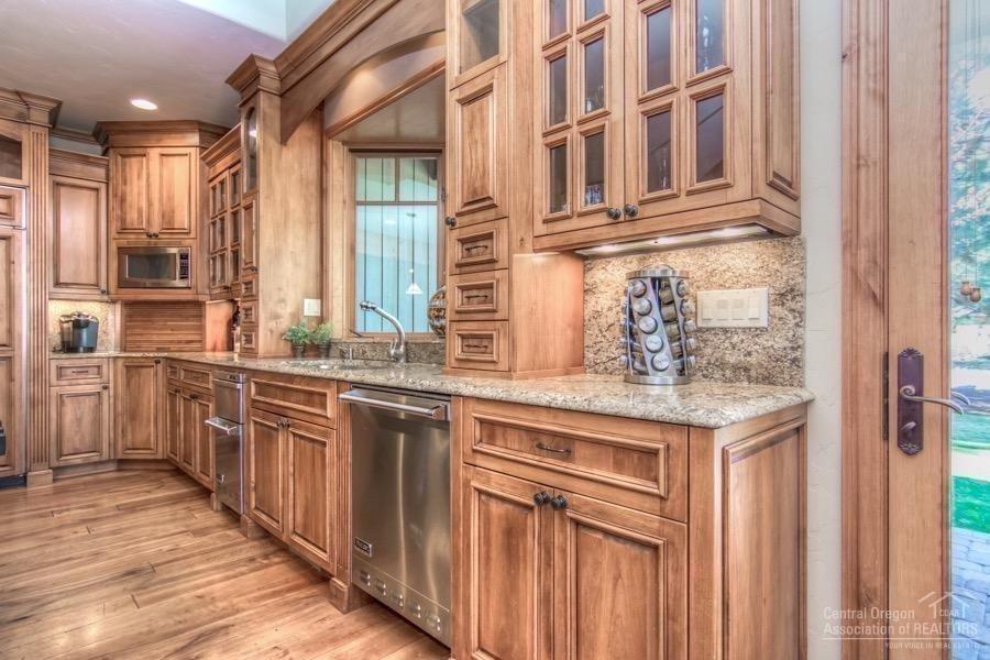 Broken Top - Residential