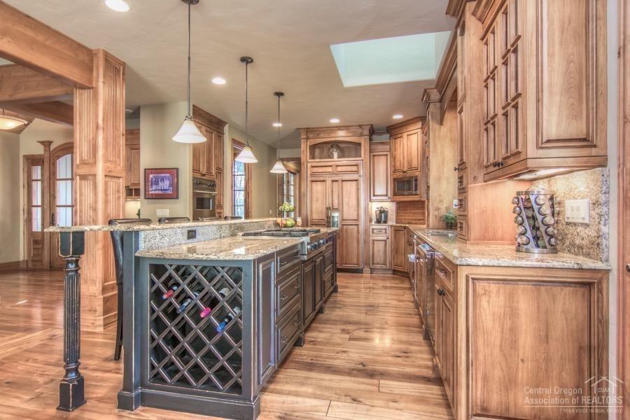 Broken Top - Residential