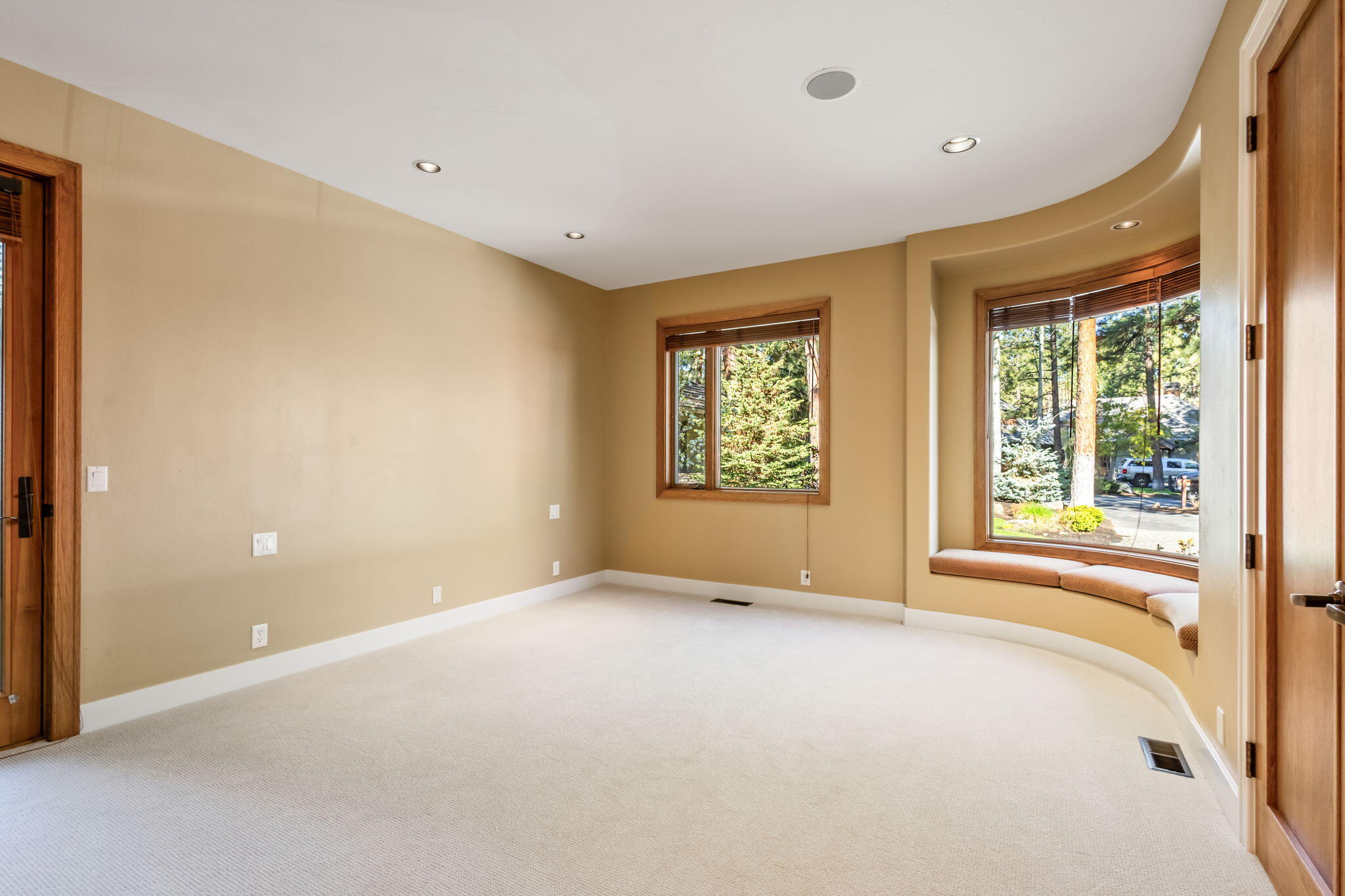 Broken Top - Residential