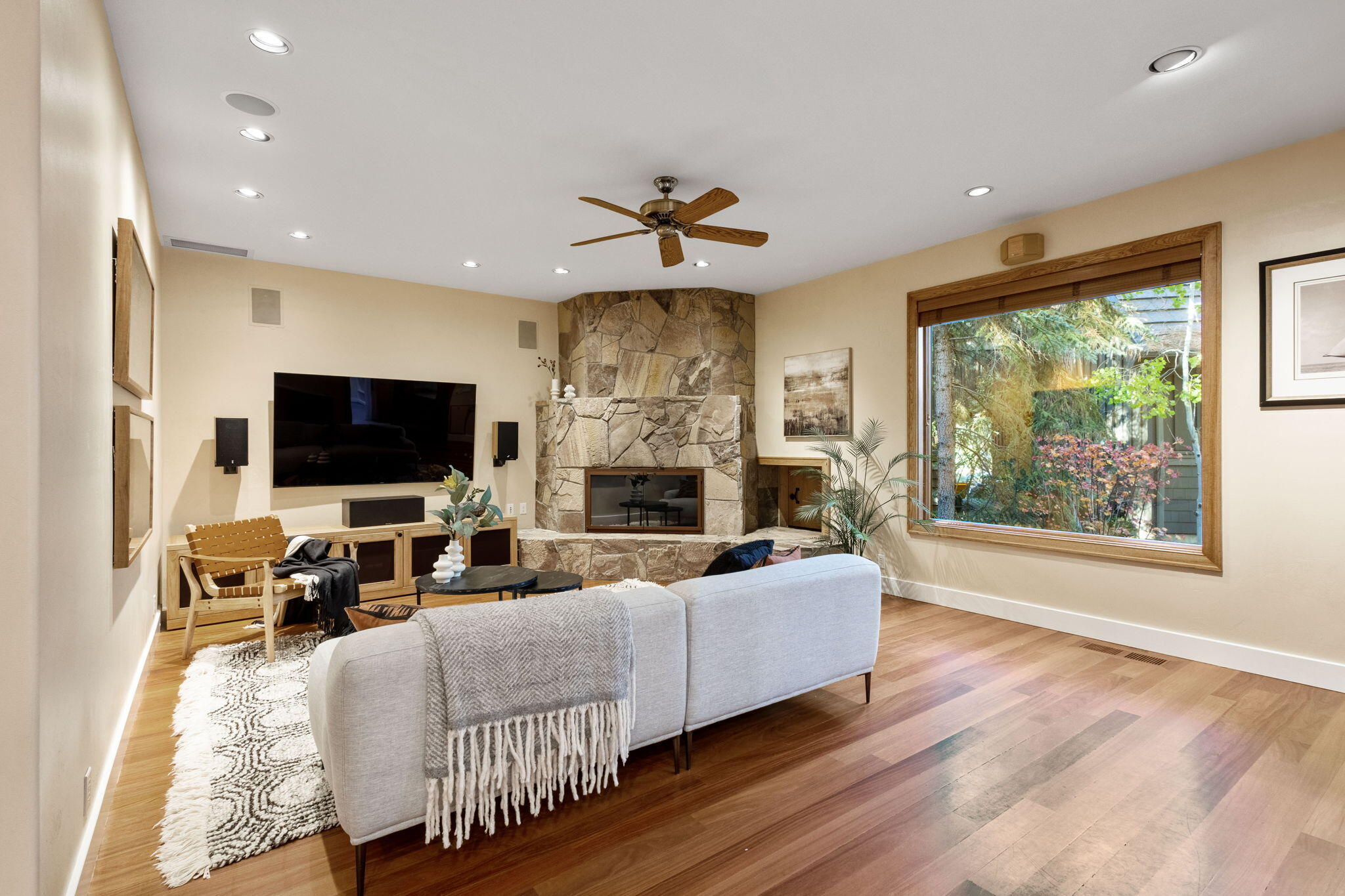 Broken Top - Residential