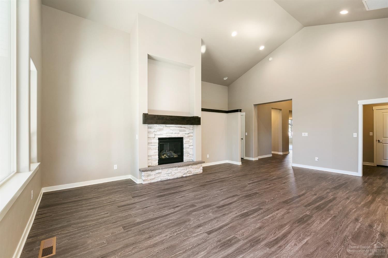 Crescent Creek - Residential