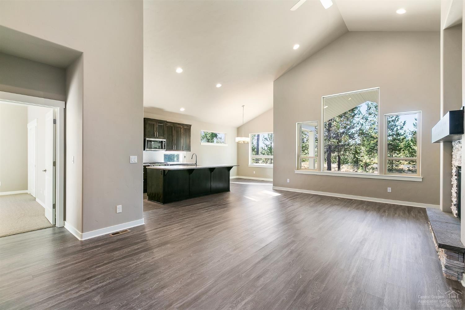 Crescent Creek - Residential