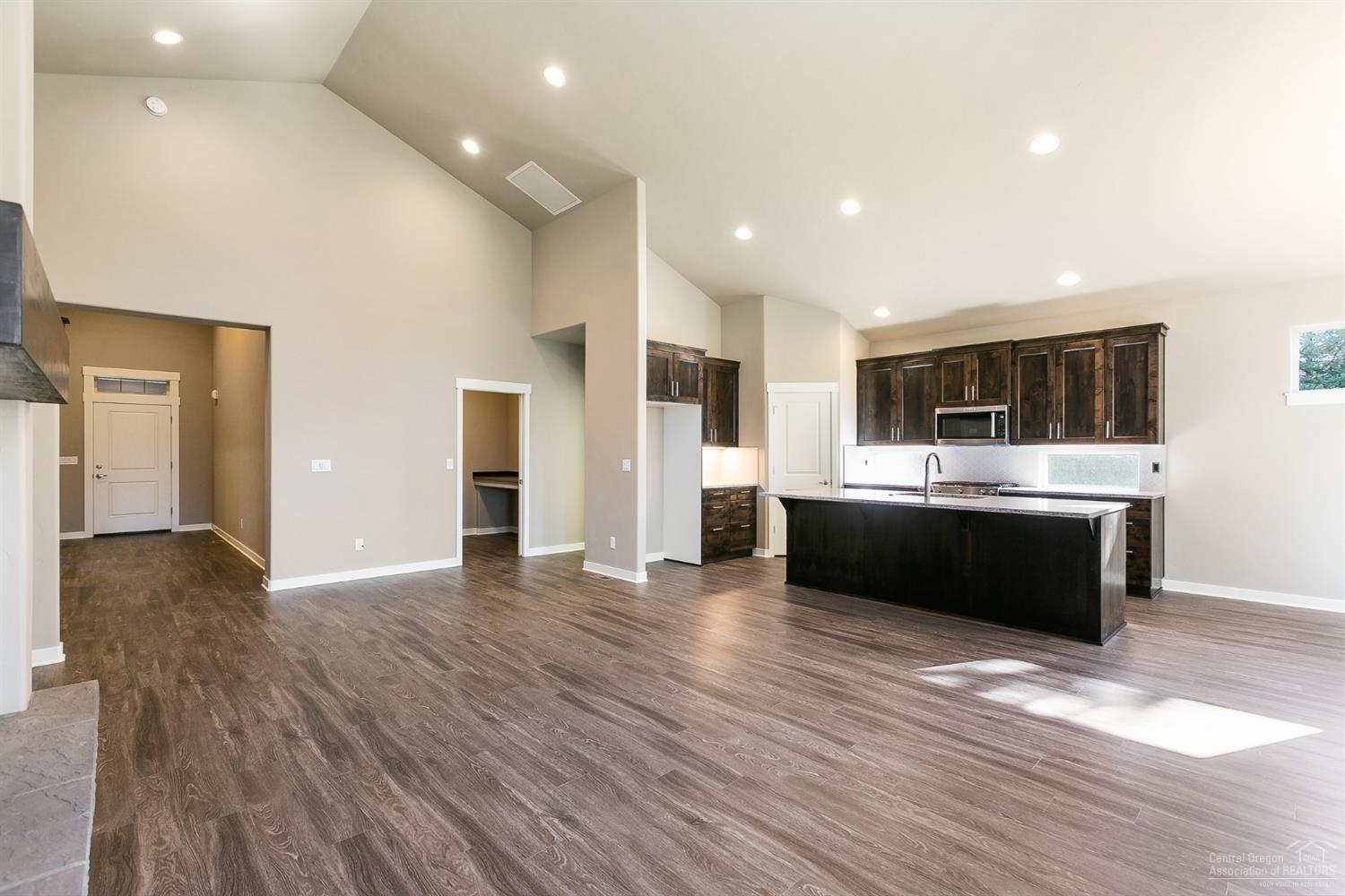Crescent Creek - Residential