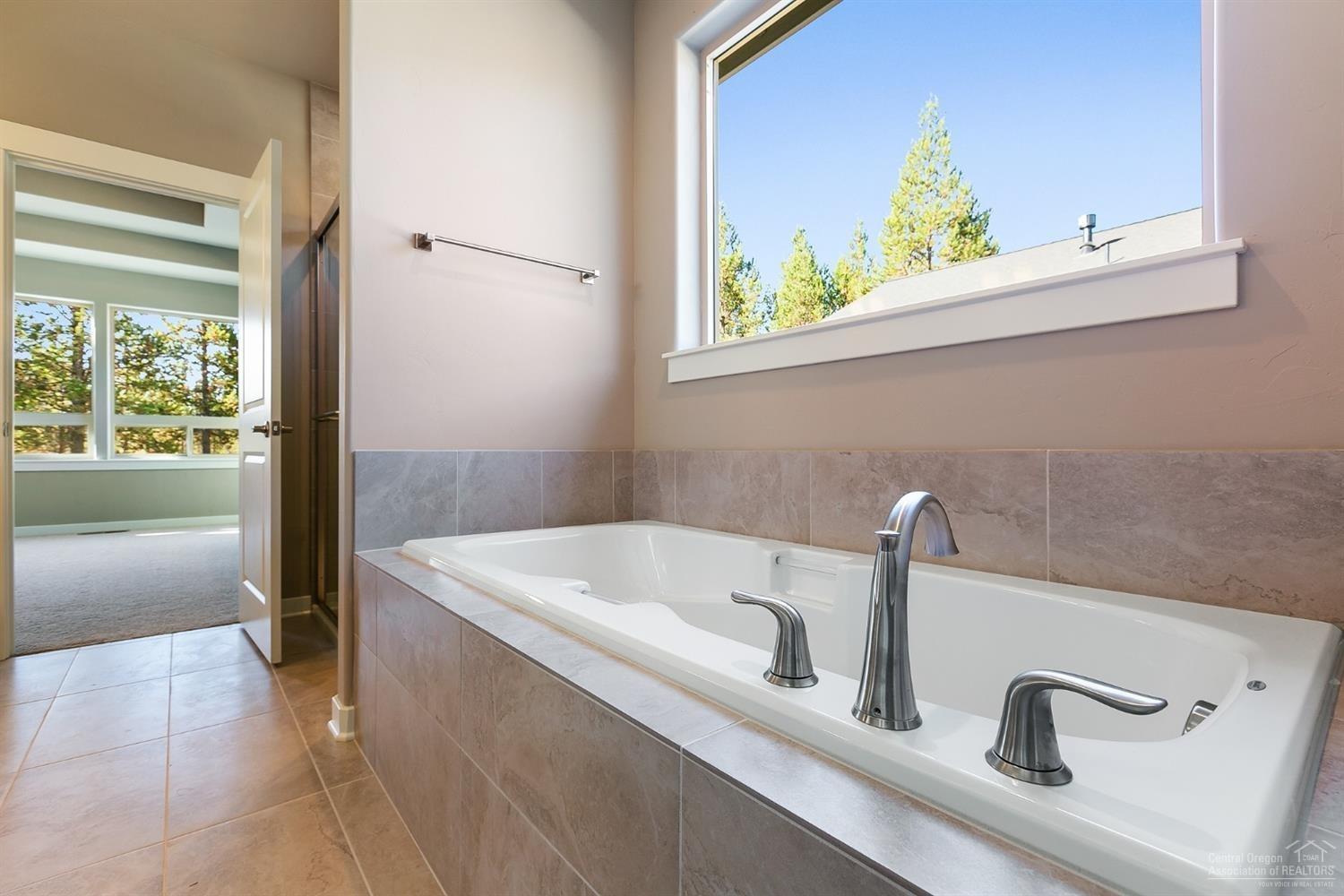 Crescent Creek - Residential