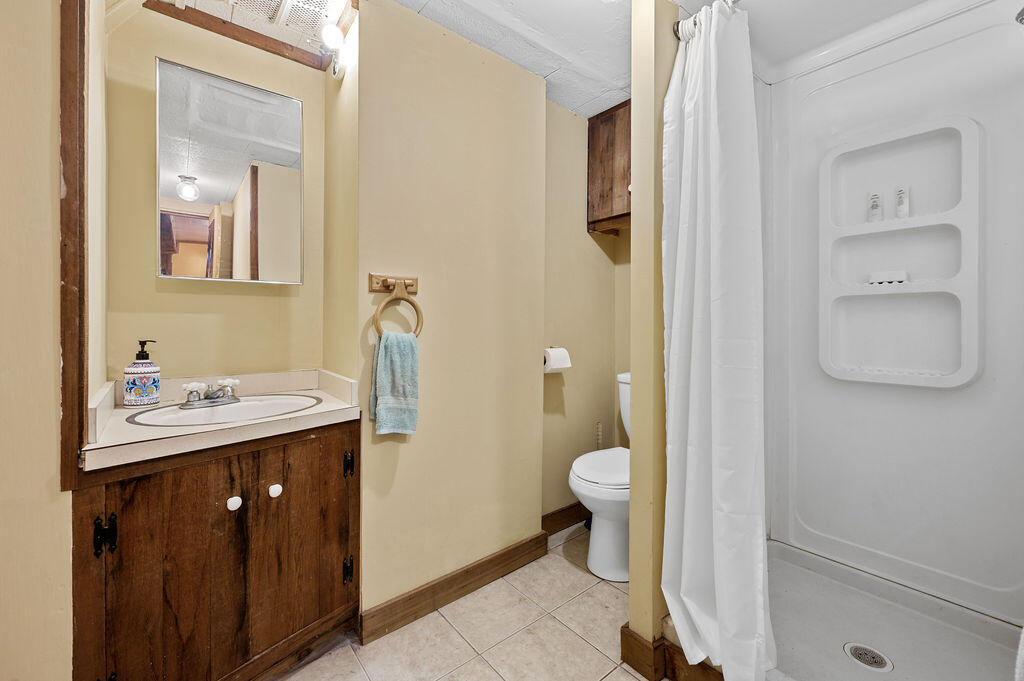 Lake Shore Gardens - Residential