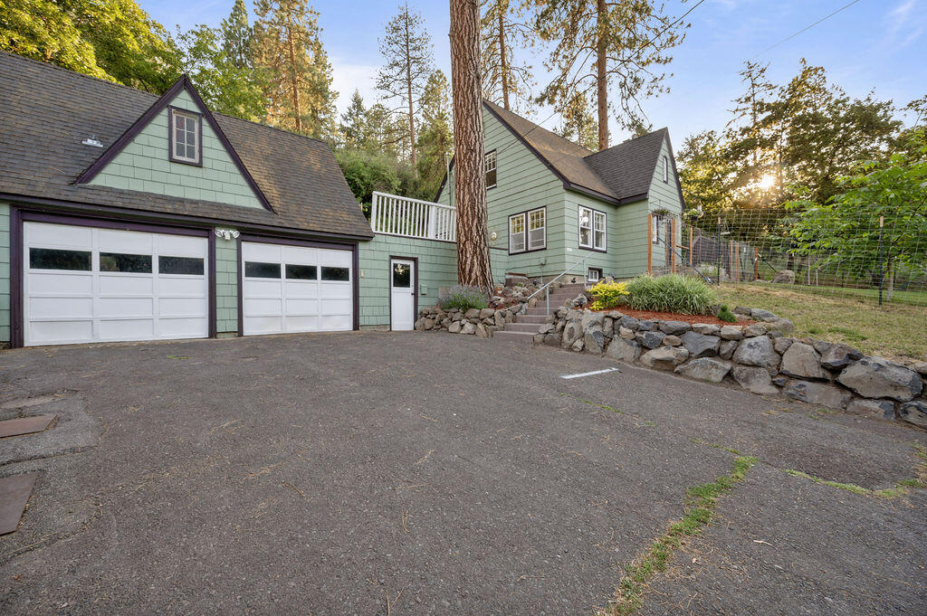 Lake Shore Gardens - Residential