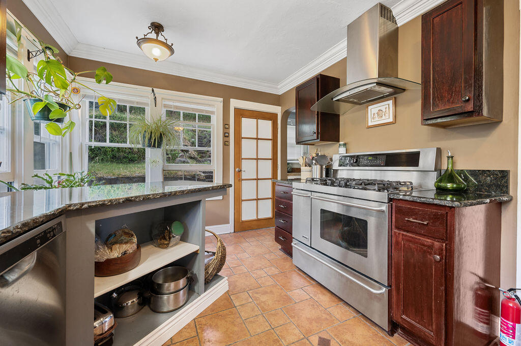 Lake Shore Gardens - Residential