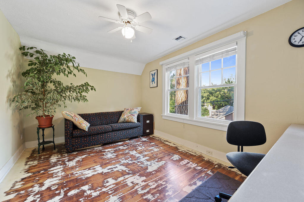 Lake Shore Gardens - Residential