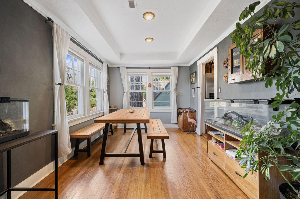 Lake Shore Gardens - Residential