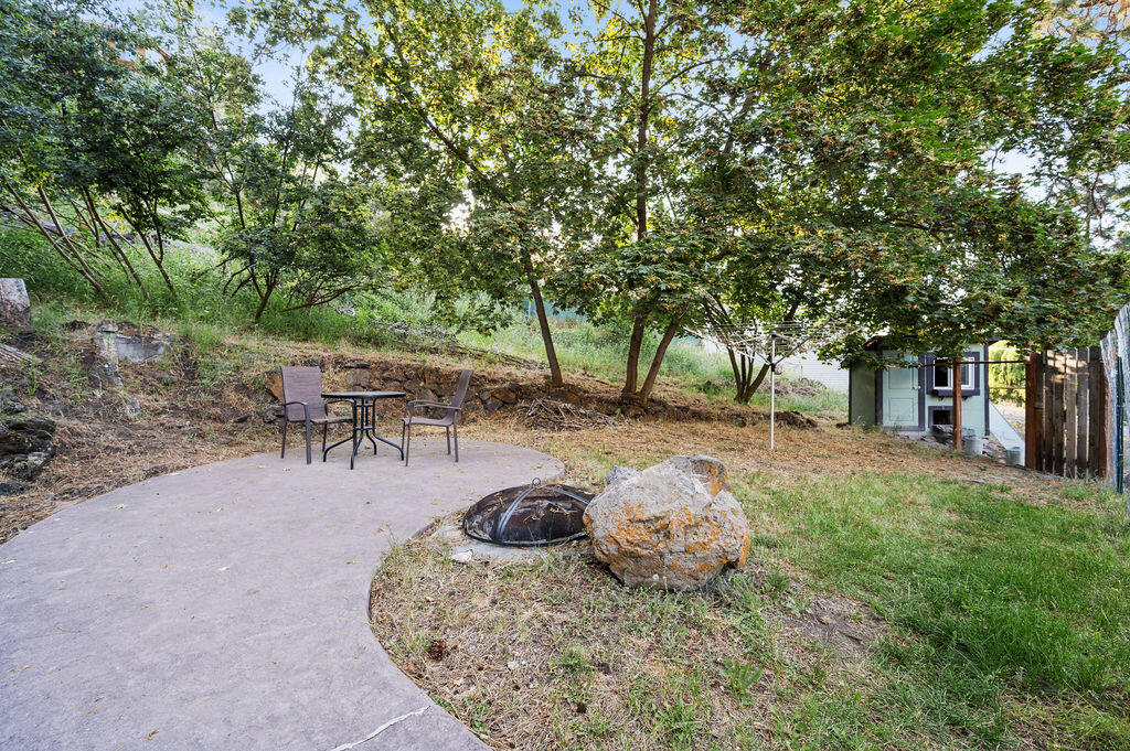 Lake Shore Gardens - Residential