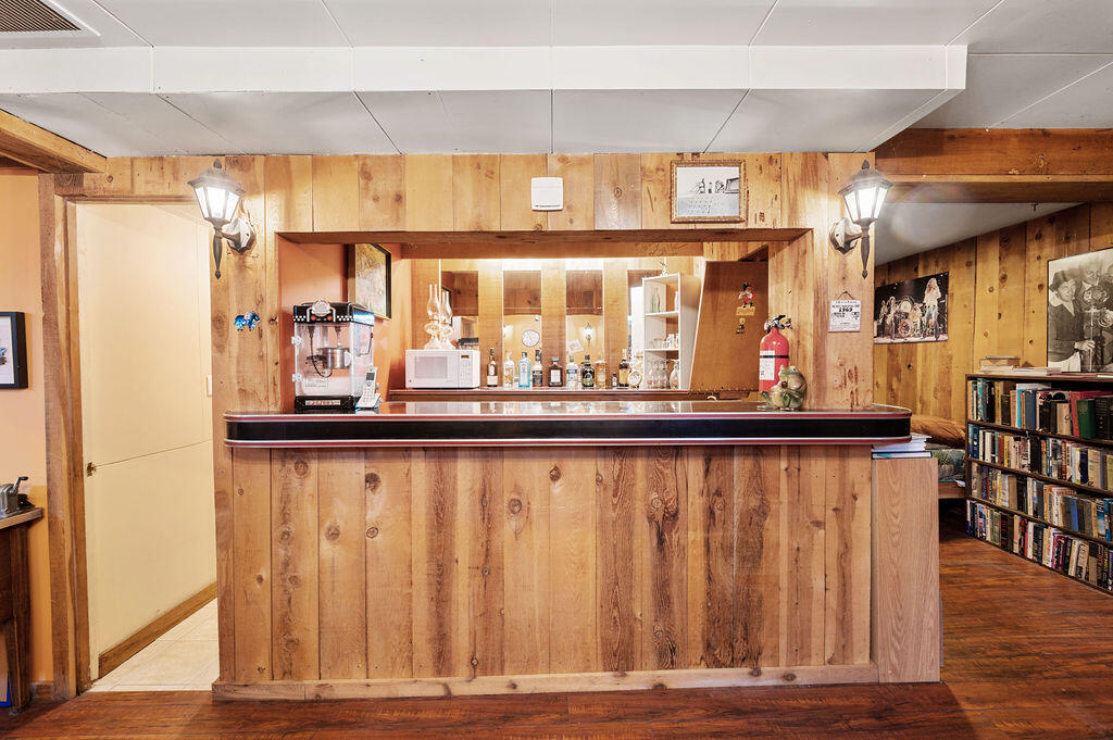 Lake Shore Gardens - Residential