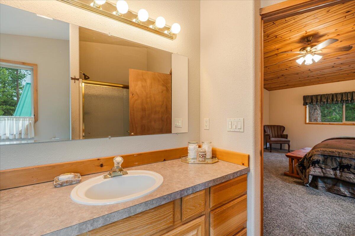 Wagon Trail Acreages - Residential