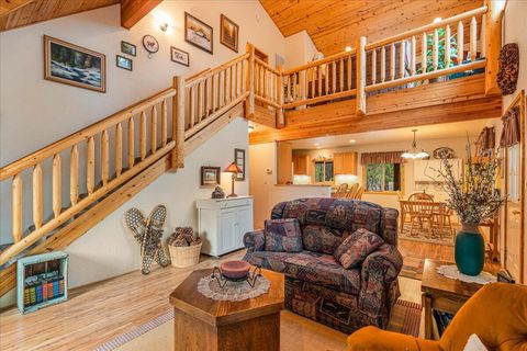 Tiny photo for 152038 Conestoga Road, La Pine, OR 97739 (MLS # 220211486)