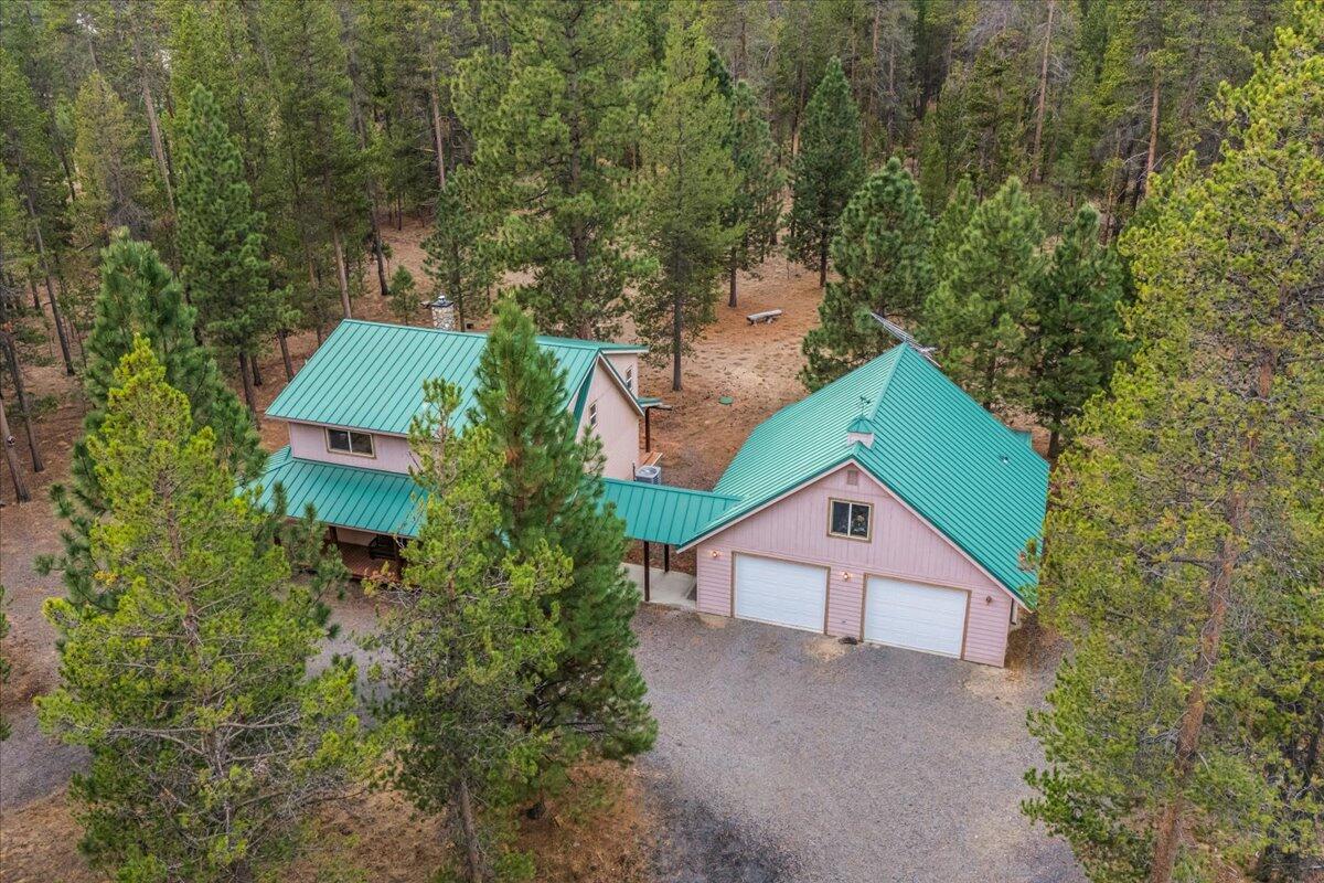 Wagon Trail Acreages - Residential