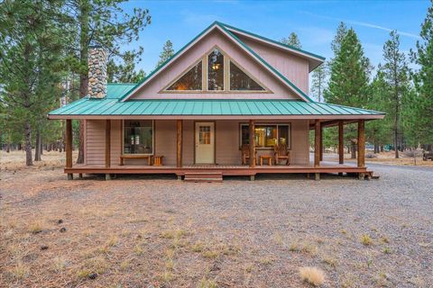 Photo of 152038 Conestoga Road, La Pine, OR 97739 (MLS # 220211486)