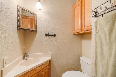 Tiny photo for 152038 Conestoga Road, La Pine, OR 97739 (MLS # 220211486)