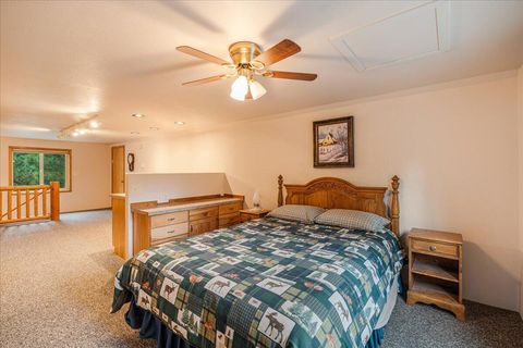 Tiny photo for 152038 Conestoga Road, La Pine, OR 97739 (MLS # 220211486)