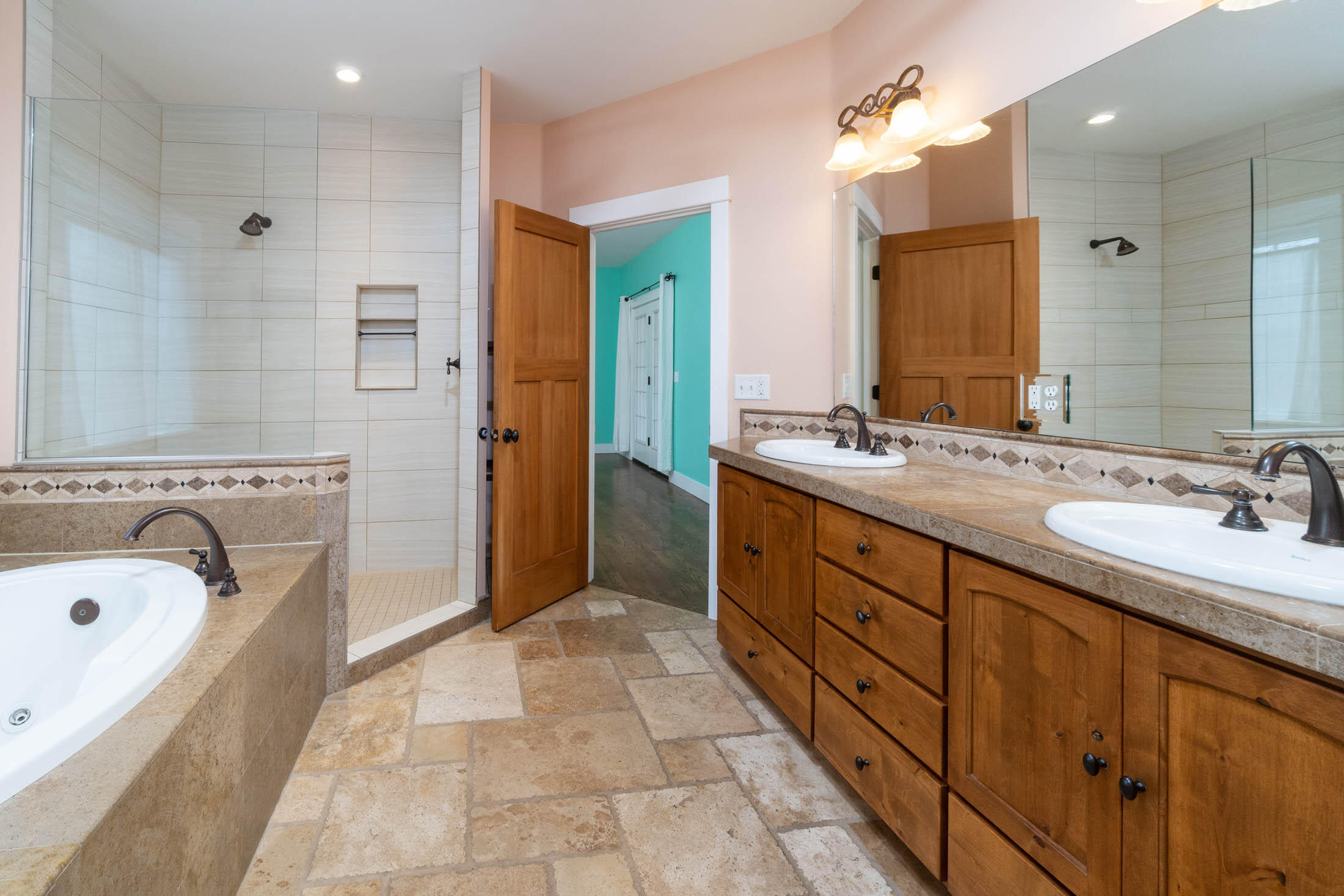 Bonne Home - Residential