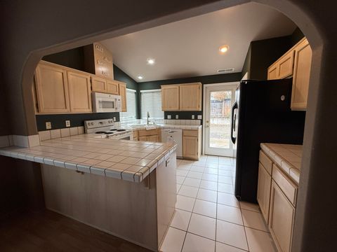 Tiny photo for 1629 Husker Butte Lane, Medford, OR 97504 (MLS # 220211233)