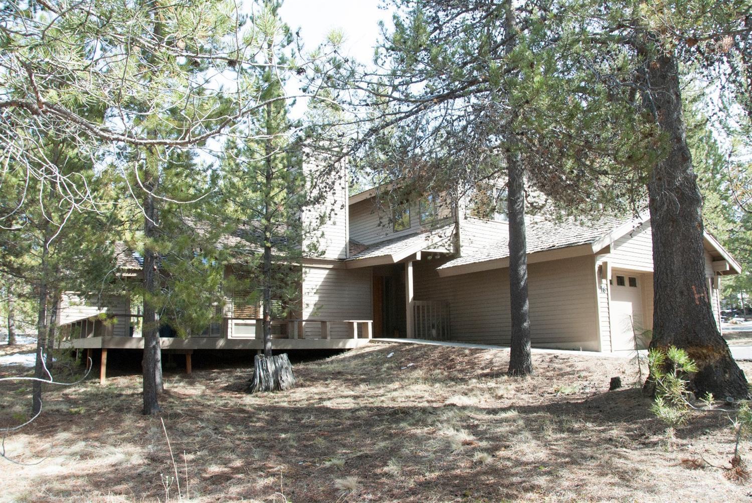 Fairway Crest Village - Residential