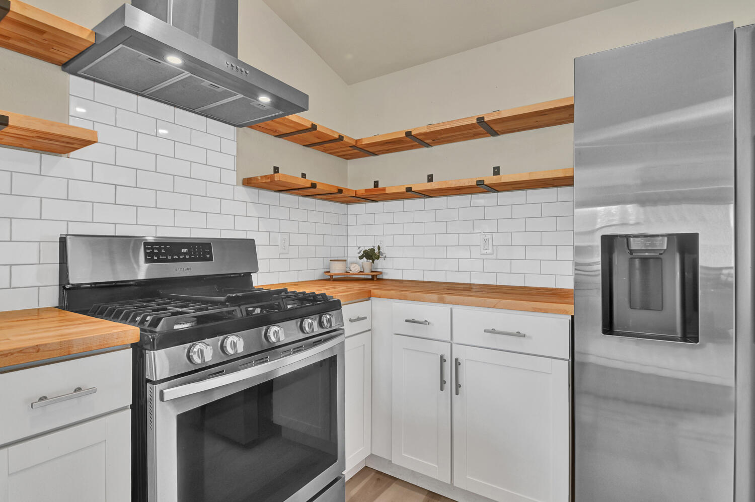 Carly Meadows - Residential