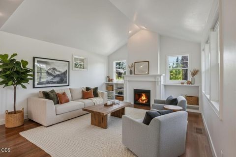 Tiny photo for 19128 Park Commons Drive, Bend, OR 97703 (MLS # 220222958)