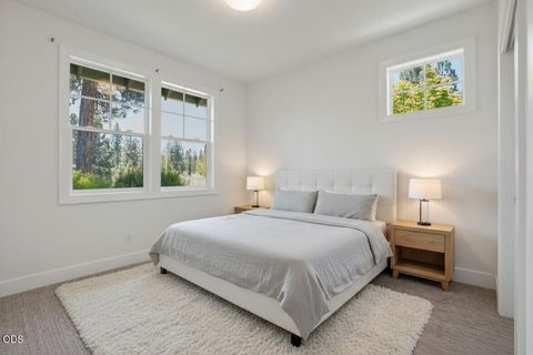 Tiny photo for 19128 Park Commons Drive, Bend, OR 97703 (MLS # 220222958)