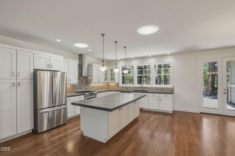 Tiny photo for 19128 Park Commons Drive, Bend, OR 97703 (MLS # 220222958)