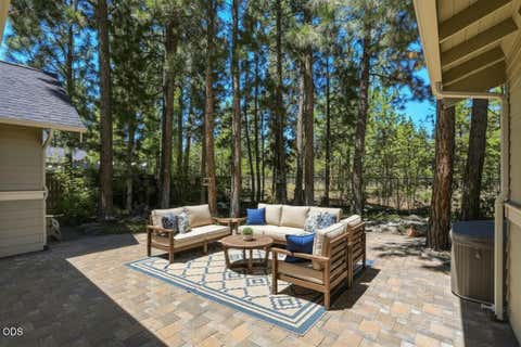 Tiny photo for 19128 Park Commons Drive, Bend, OR 97703 (MLS # 220222958)