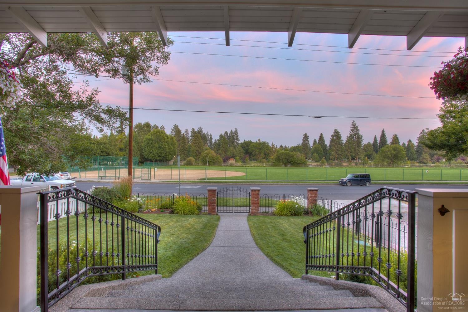 Boulevard - Residential