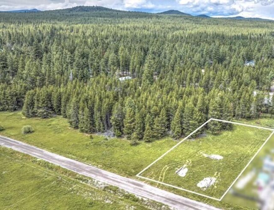 Take a look at this over half acre lot in the beautiful Deschutes River Recreation homesites area. Located in a peaceful neighborhood in an open meadowlike setting.  Not far from the river for amazing summer floats. A community boat launch and swimming area for locals only on the Deschutes River. Just three miles outside of Sunriver town center and minutes to Fall and Spring River and only a 20 minute drive to Mt. Bachelor and all of the Cascade Lakes.
3-6ft Septic Test holes have been dug and soil looks good for possible septic approval.