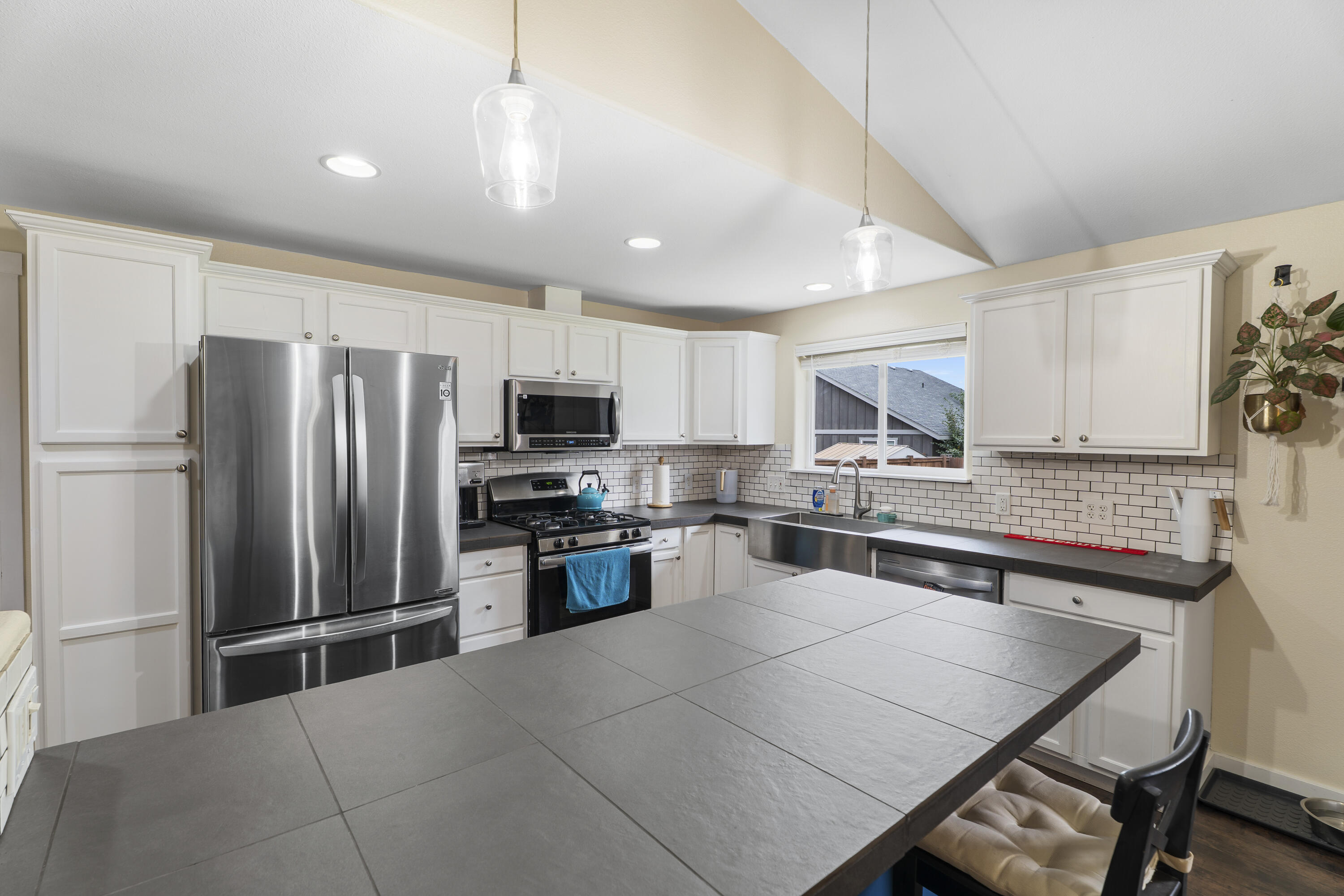 Bella Vista - Residential