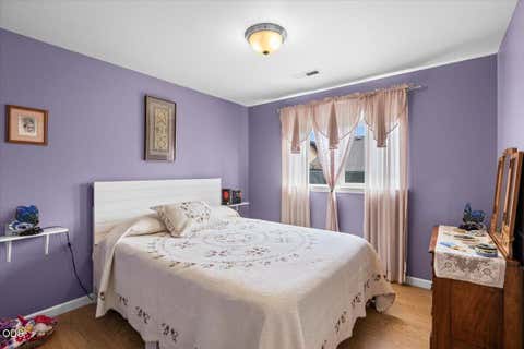 Tiny photo for 2360 Evan Way, Central Point, OR 97502 (MLS # 220227233)