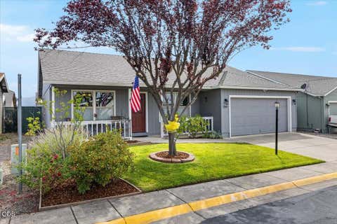 Tiny photo for 2360 Evan Way, Central Point, OR 97502 (MLS # 220227233)