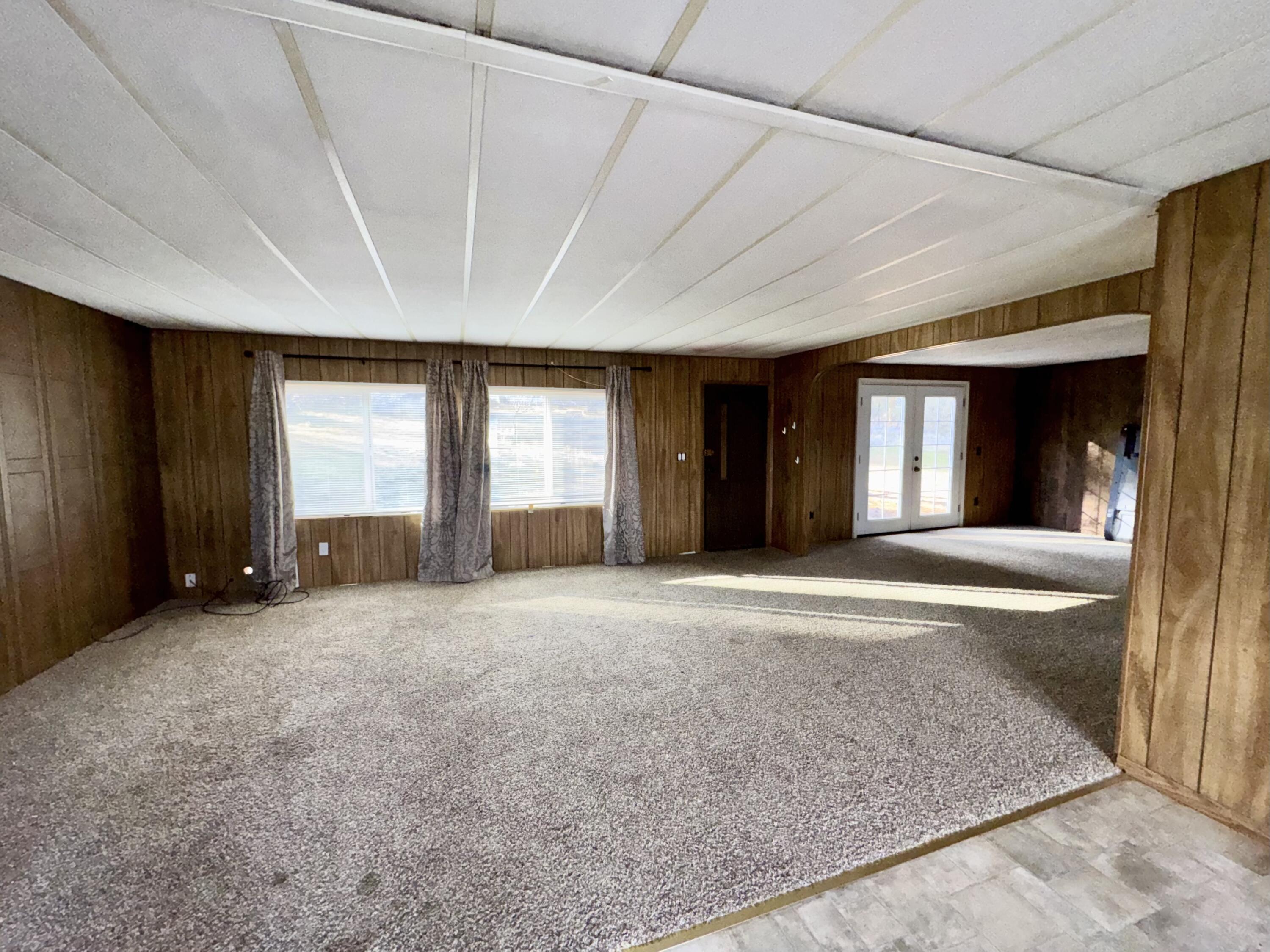 Pinecrest - Residential