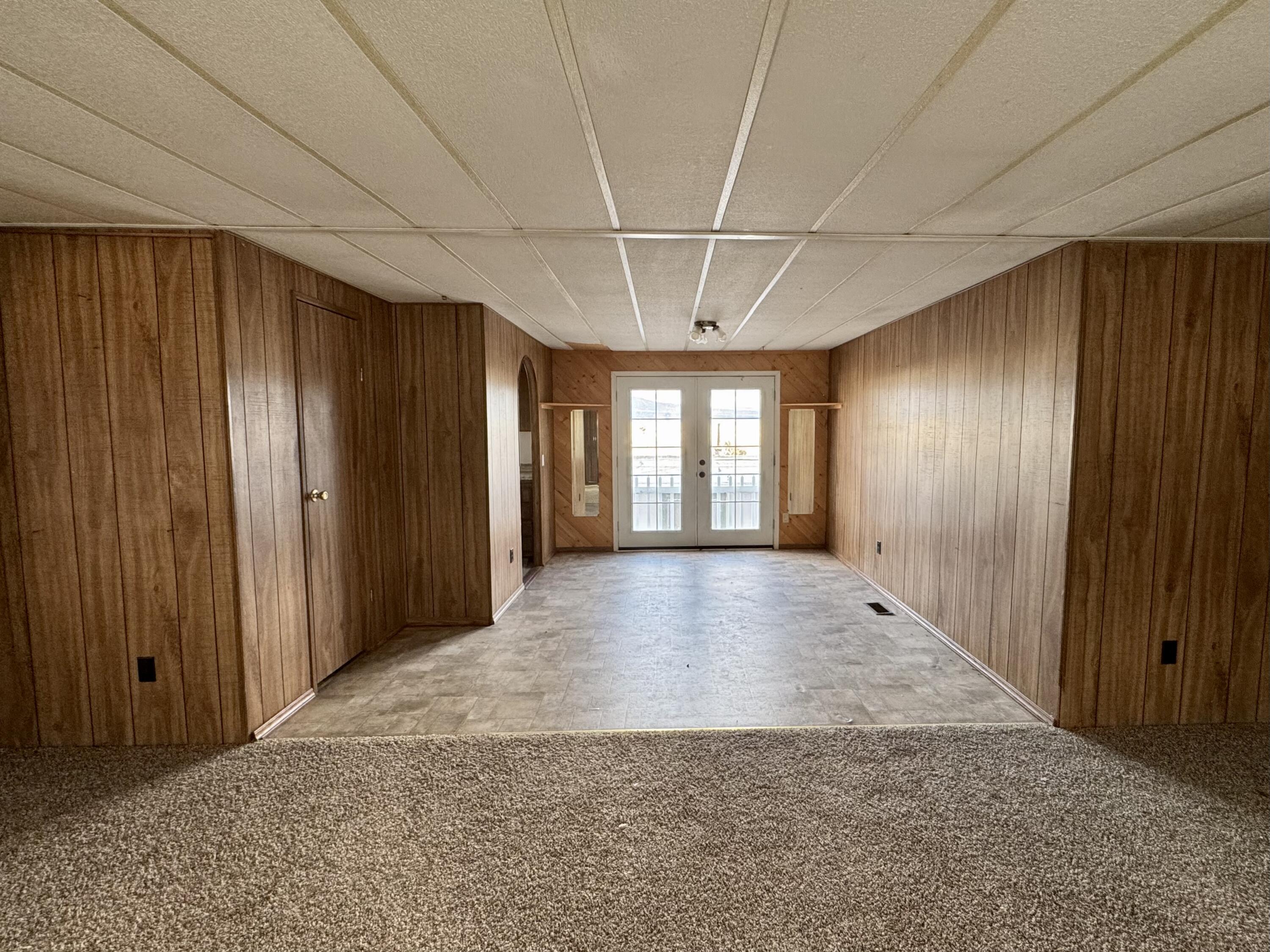 Pinecrest - Residential