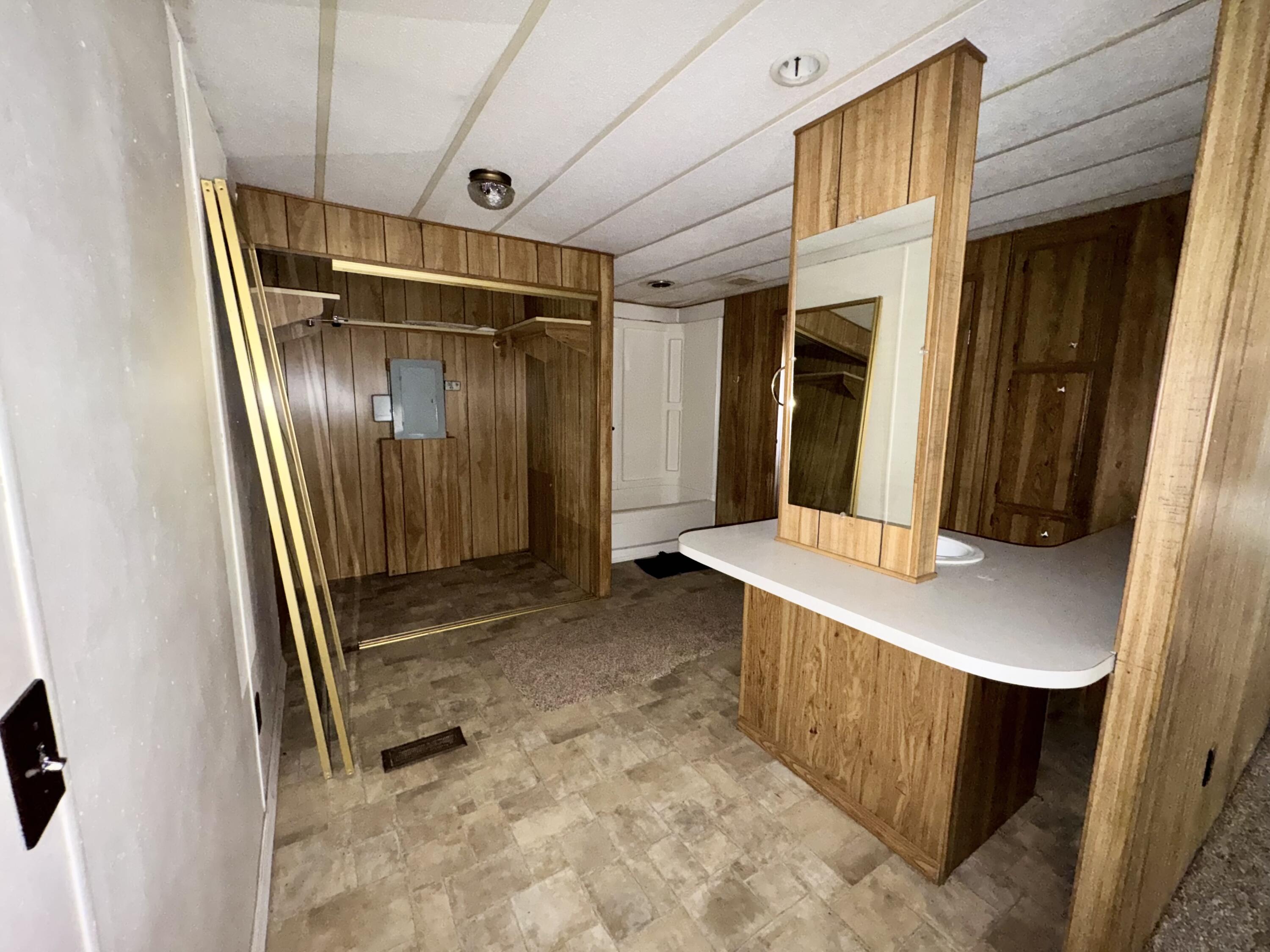 Pinecrest - Residential