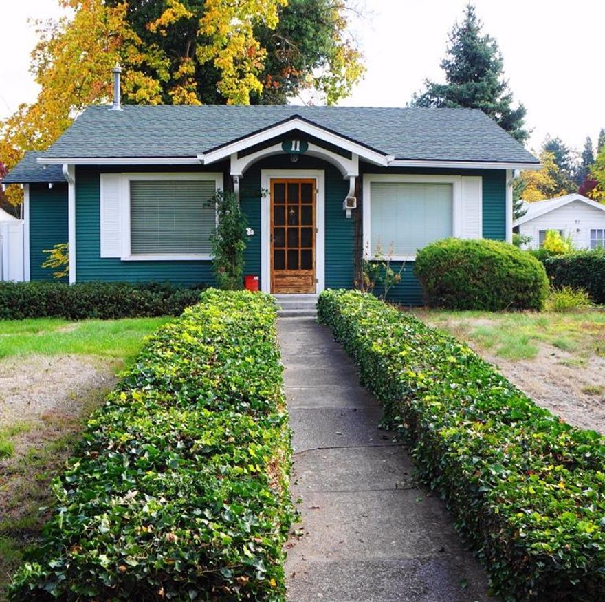 Great East Medford Cottage, 2 bedroom, 1 full bath. Close to everything. Newer exterior paint. New composition roof in 2008. New vinyl fencing in backyard. Detached single car garage. Large private backyard with room for a garden and room for kids to play. Recently updated electrical in the garden room. Bathroom has new bay window, new sink, new tile, new toilet. Come see it!