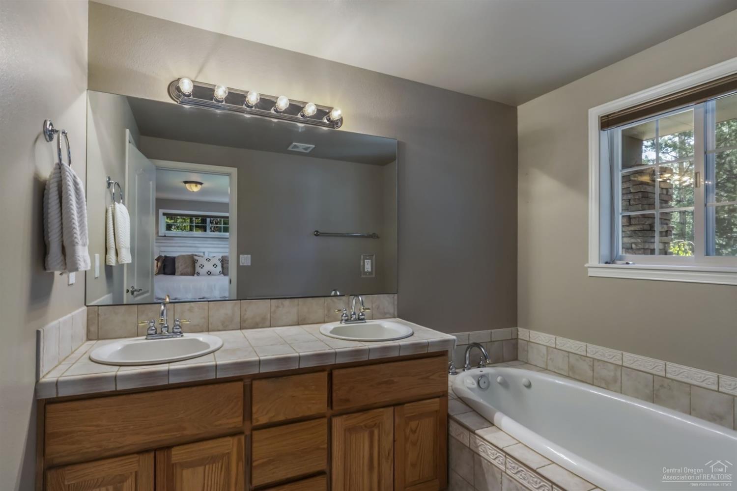 Awbrey Butte - Residential